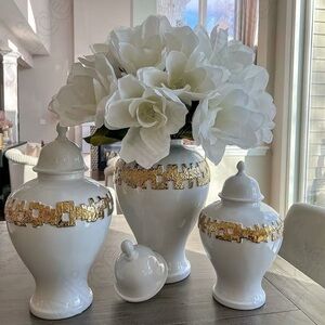 Elegant White and Gold Ceramic Vase